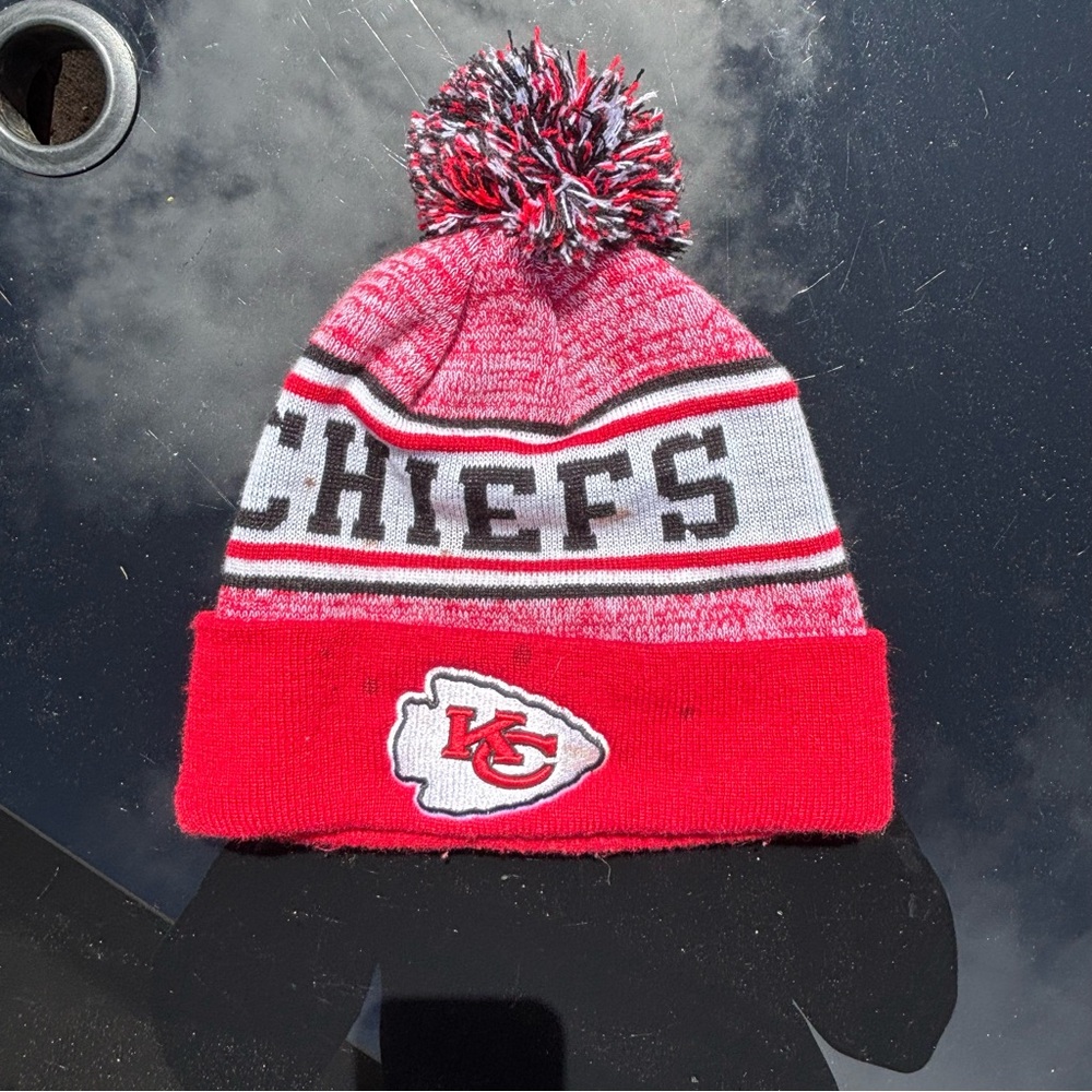 Kids Pom Beanie - Red and Black